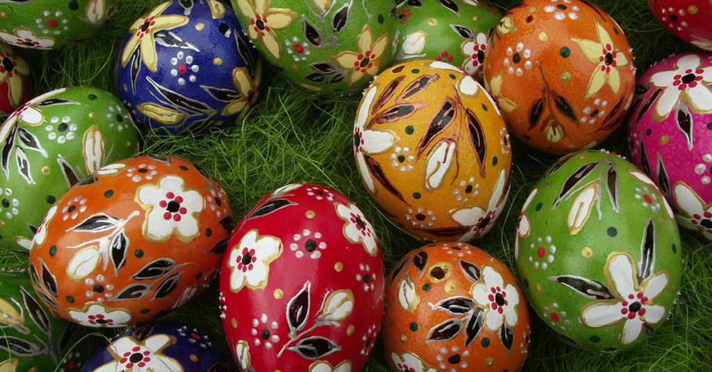 ¡Pintamos huevos de Pascua!